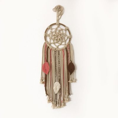 Caça Sonhos em Macramé Rosa